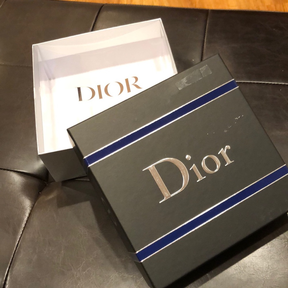 Dior box